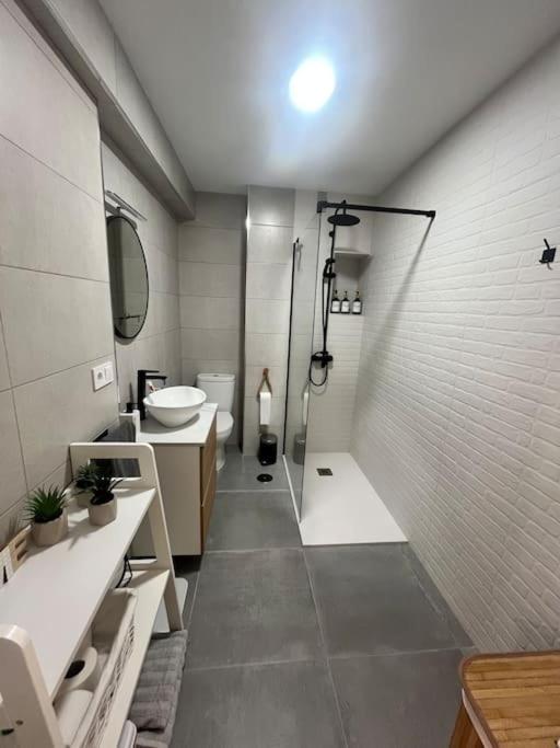 Piso Recien Reformado En El Centro De Santander, Zona Estaciones Apartment Exterior foto