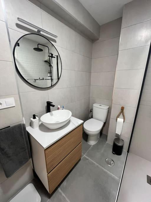 Piso Recien Reformado En El Centro De Santander, Zona Estaciones Apartment Exterior foto